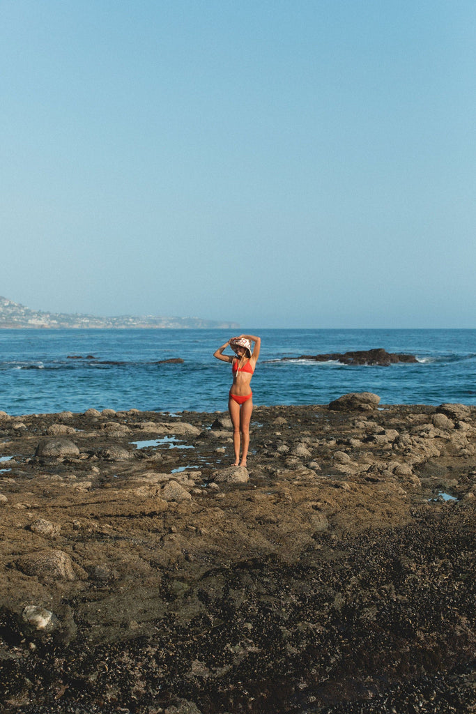 Cleavage-Enhancing Seaside Bikini Top- LAVA Ribbed Sabal Swim