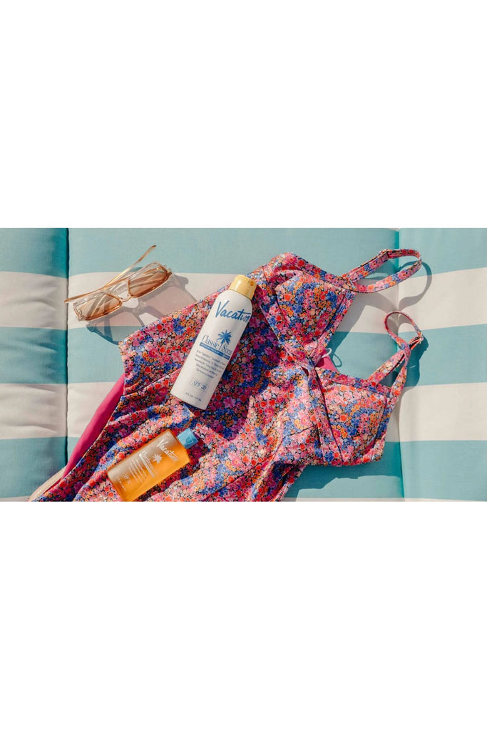 Vacation®  Classic Spray SPF 30 Sunscreen Sabal Swim